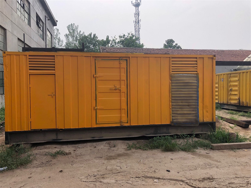 白玉发电机出租进行负载测试时，电瓶电量不足的具体判断标准是什么？