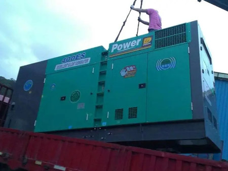 白玉空气滤清器的更换周期一般是多久？